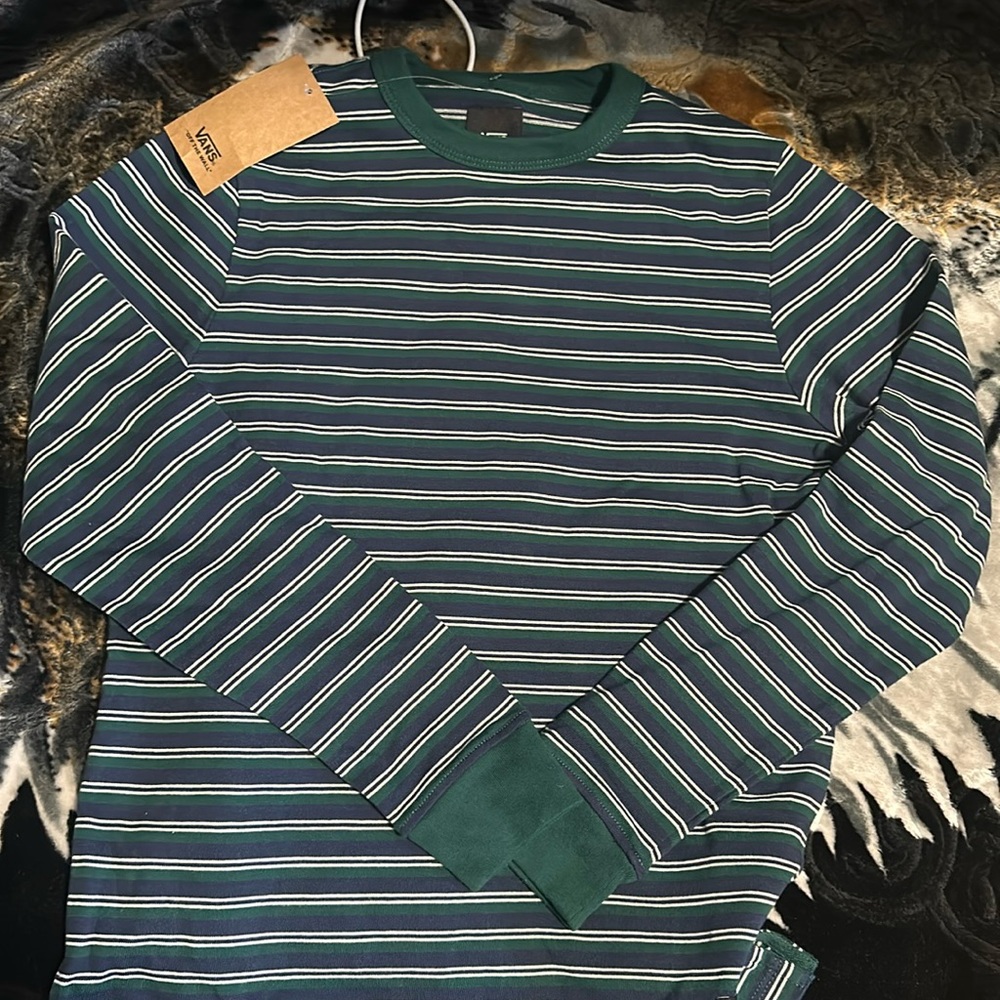 Selling a striped vans sweatshirt!